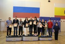 «Атлет» принял сильнейших пловцов района