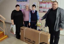 Спортивный велосипед получил юный шатчанин Владимир благодаря акции «Елка желаний»