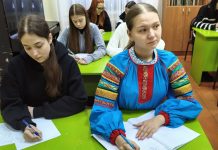 Студенты Рязанского колледжа культуры поздравили участников СВО с наступающим Новым годом