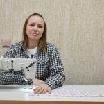 Шатчанка Светлана Азарян заключила соцконтракт и открыла швейную мастерскую