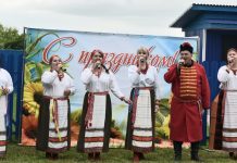 Село Токарево встречало гостей песнями и угощениями